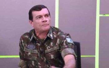 Exército sinaliza ao governo que não apoiará rupturas, diz CNN