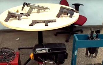 Fábrica armas clandestina que a serviços a facções criminosas é fechada em Manaus