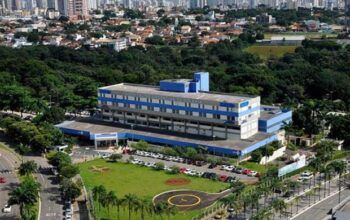 Médico é encontrado morto no banheiro do hospital que trabalhava