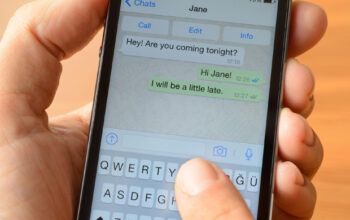 Mulher leva uma surra após flagrar mensagem de whatsapp no telefone do marido; ele fugiu para não ser preso