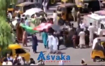 Talibã abre fogo contra manifestantes apoiadores da bandeira nacional, há mortes e feridos (VÍDEO)