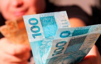 Trabalhadores nascidos em novembro podem sacar auxílio emergencial
