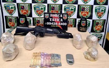 Traficantes são presos com 6kg de oxi e simulacro de fuzil modelo AK-47 no bairro Mutirão