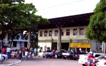 Venezuelanos são presos na rodoviária com arma e R$ 5 mil