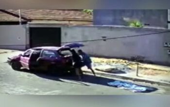 Vídeo: casal é flagrado abandonando cadáver na rua