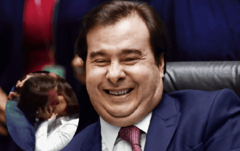 “Acho que acertei”, diz Maia após Bolsonaro rebater suspeitas de que é gay