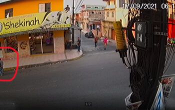 Assaltantes invadem padaria e atiram contra o proprietário do estabelecimento - vídeo