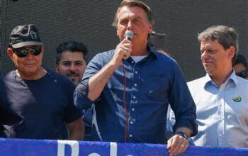 Bolsonaro ataca Moraes e diz que “nunca será preso” por “canalhas”