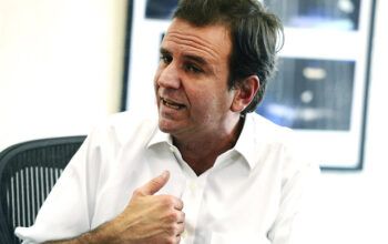 Bolsonaro chama prefeito do RJ de ditador