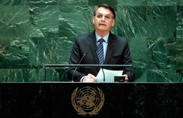 Bolsonaro mente e distorce dados sobre meio ambiente, economia e defende tratamento precoce