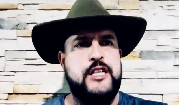 Bolsonaro recua e Zé Trovão pede: “faz o que tem que ser feito, pelo amor de Deus”; veja vídeo