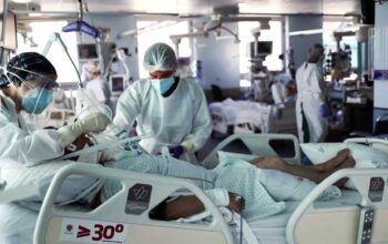 Brasil volta a registrar mais de 930 mortes diárias por Covid após um mês