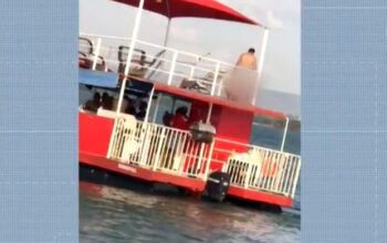 Casal faz sexo em flutuante e vídeo viraliza nas redes socais