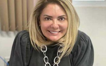 Ex-empregado afirma que ex-mulher de Bolsonaro forjou roubo de Land Rover para receber seguro