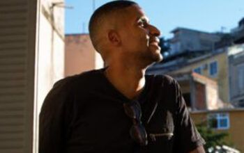 Homem preso injustamente por um ano retoma vida em liberdade