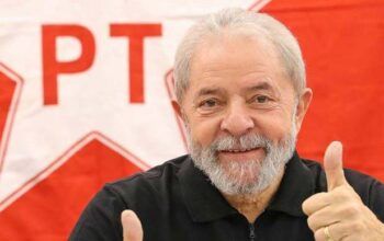 Jornal Nacional mostra que Lula lidera pesquisa com mais de 20 pontos percentuais de vantagem para Bolsonaro