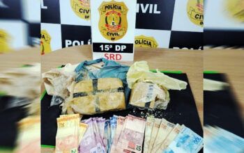 Mulher é presa com R$ 25 mil em porções de crack dentro de casa