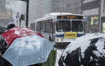 Nova York e mais cidades declaram emergência; há 8 mortos durante a passagem do Furacão Ida