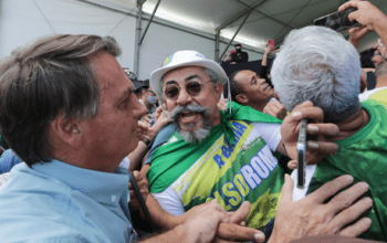 "Protestos do dia 7 servirão para colocar no devido lugar aqueles que não respeitam a Constituição", diz Bolsonaro