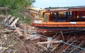 Vereador denuncia descaso do poder público com o transporte fluvial escolar do município de Barcelos 