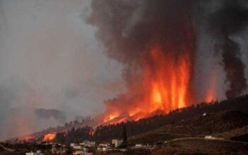 Vulcão Cumbre Vieja entra em erupção no Arquipélago das Canárias