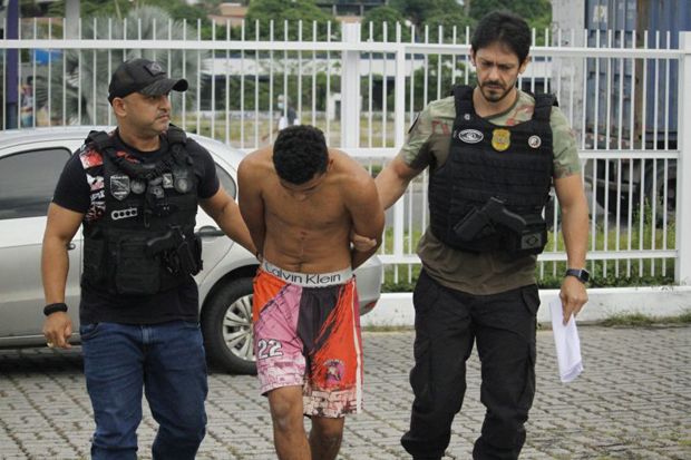 Homem é preso por matar o padrasto à golpes de faca