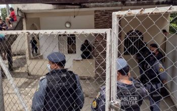 Morre bebê de 11 meses baleado na cabeça durante um duplo homicídio