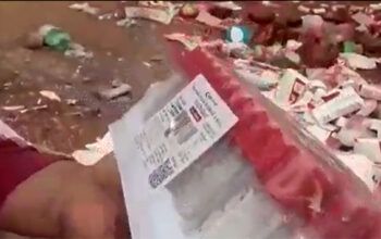 Remédios dentro da data de validade são jogados pela prefeitura de Iranduba no ramal do Janauari - vídeo