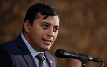 Após pressão de Braga, Renan Calheiros inclui Wilson Lima no relatório