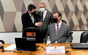 CPI da Covid vota relatório final de Renan Calheiros nesta terça-feira