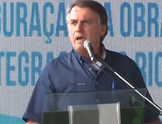 "Eu não tomei vacina e quem quiser siga o meu exemplo", aconselha Bolsonaro (vídeo)