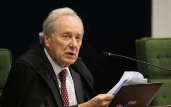 Lewandowski nega pedido de senadores para obrigar Alcolumbre a marcar sabatina de André Mendonça