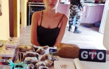 Mulher é presa com mais de 1kg de maconha, óxi, cigarros contrabandeados e munição