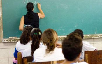 No Dia dos Professores, saiba qual é o salário médio em cada estado