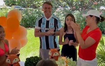 No Palácio da Alvorada, Bolsonaro e Michelle fazem churrasco para Laurinha