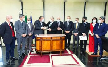 Presidente da CPI fez cobranças duras a Aras na PGR