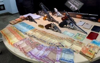 “Thiago Matador” e “Pequena” são presos com armas usadas em mais de 100 homicídios