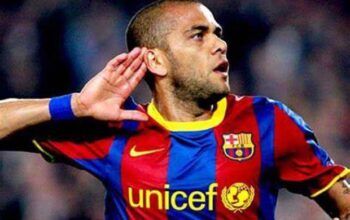 Barcelona anuncia retorno de Daniel Alves após cinco temporadas