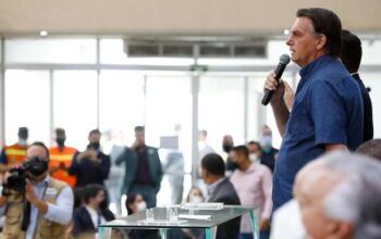 Aprovação de Bolsonaro despenca entre evangélicos, diz pesquisa Exame/Ideia