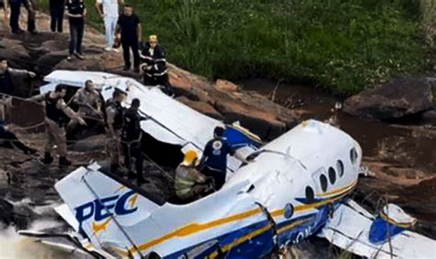 Avião em que estava Marília Mendonça tinha denúncias por irregularidades na Anac