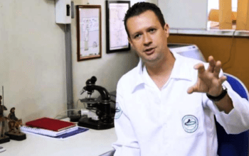 Bolsonaro retira condecoração de pesquisador amazonense contrário ao uso da cloroquina para Covid