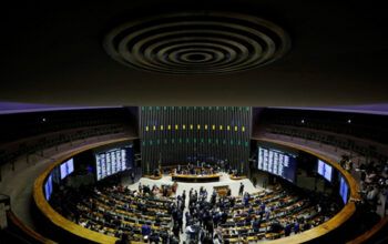 Câmara aprova em primeiro turno texto-base da PEC dos Precatórios