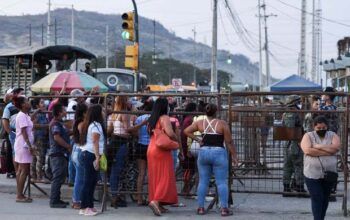 CHACINA -  Ao menos 68 detentos morrem em conflito de facções no Equador