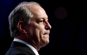 Ciro suspende candidatura presidencial após votos do PDT pela PEC da reeleição de Bolsonaro