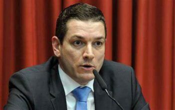 Delegado pede investigação de diretor da PF por compra de imóvel de luxo nos EUA