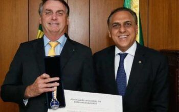 Dubai: Desembargador responsável por caso de Flávio Bolsonaro integra comitiva