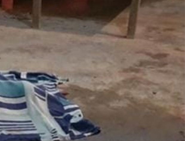 Grávida é ferida e homem é morto em tiroteio em um bar