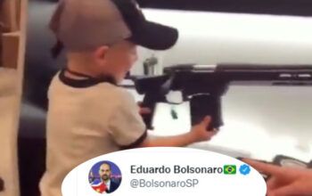 Lamentável-Eduardo Bolsonaro divulga  imagem de criança  manuseando fuzil: "tem futuro"