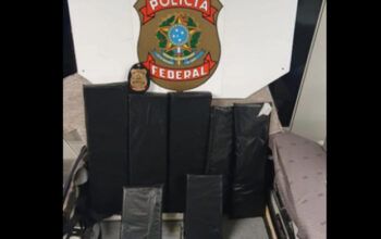 Mulher com destino a Londres é presa com 10 kg cocaína em aeroporto