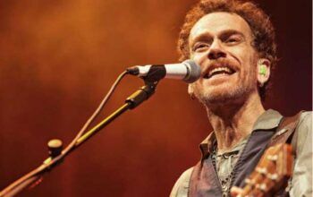 Nando Reis presta bela homenagem a Marília Mendonça, durante show em Natal (vídeo)